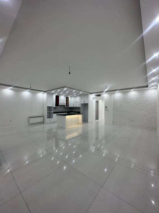 فروش آپارتمان 126 متر آجودانیه